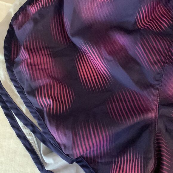 Nike Dri-Fit Women’s Purple White Workout Training Athletic Running Shorts M - Picture 2 of 9